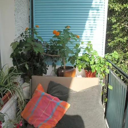 Apartment Art And Sea Warna